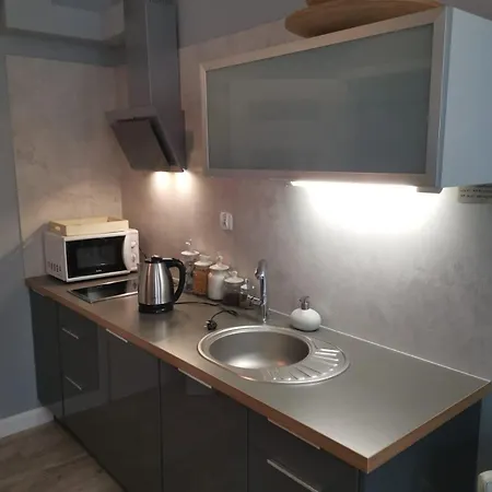 Apartlux Self Check-in 24h *