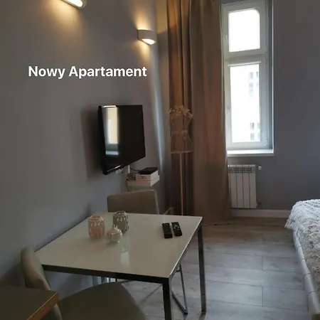 Apartlux Self Check-in 24h Daire *