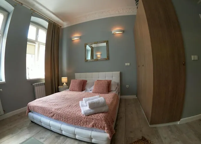 شقة Apartlux Self Check-in 24h بوزنان